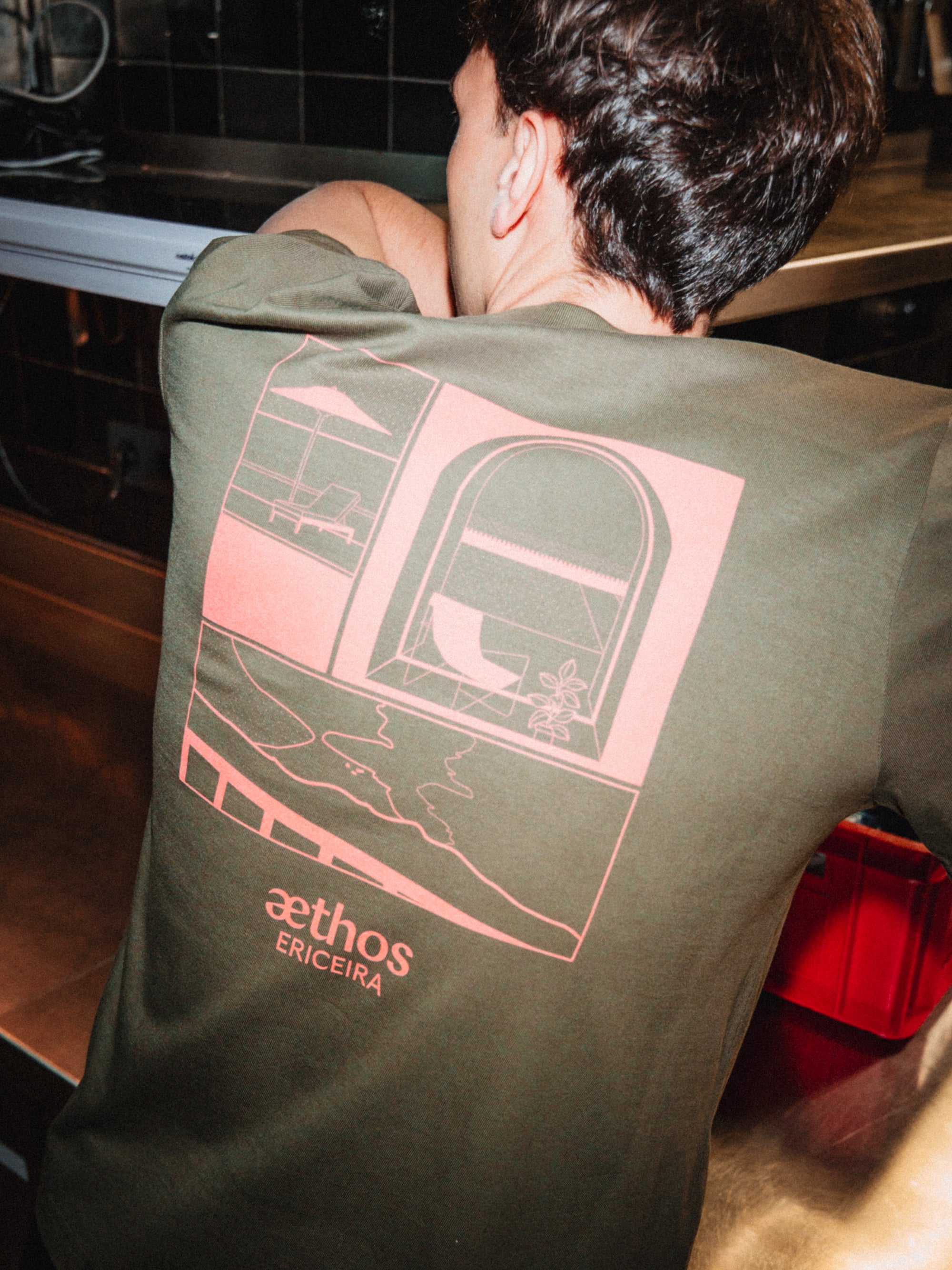 Surf House T-Shirt Relaxed Fit