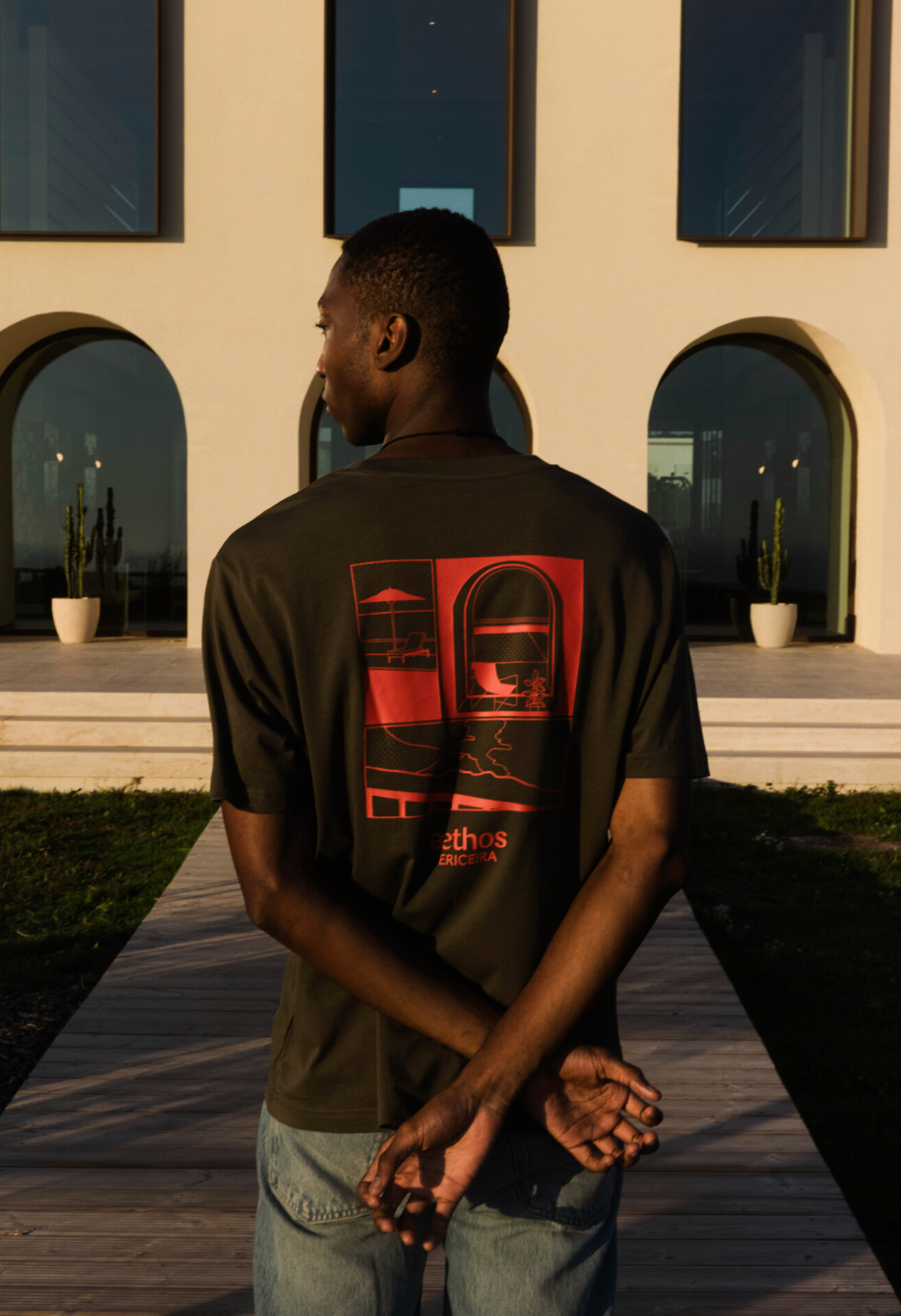 Surf House T-Shirt Relaxed Fit